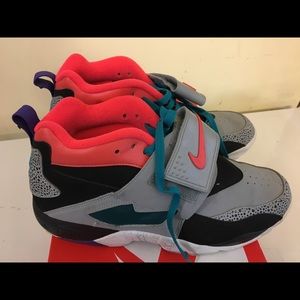 Nike Air Diamond Turf Deion Sanders